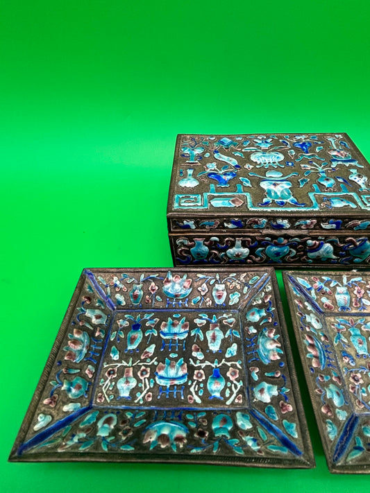 Vintage Chinese Cloisonne Enamel Jewelry Trinket Box & Matching Pair Dishes Floral Blue Brass Set