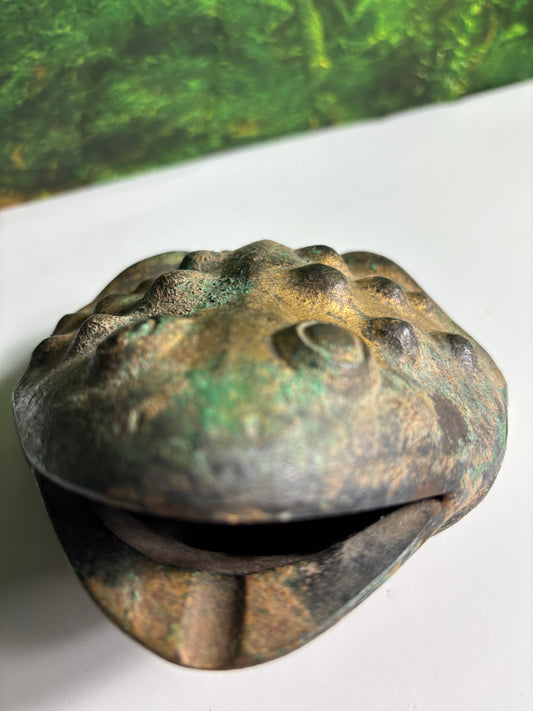 Vintage Metal Open Mouth Frog Toad Froggie Ashtray Heavy