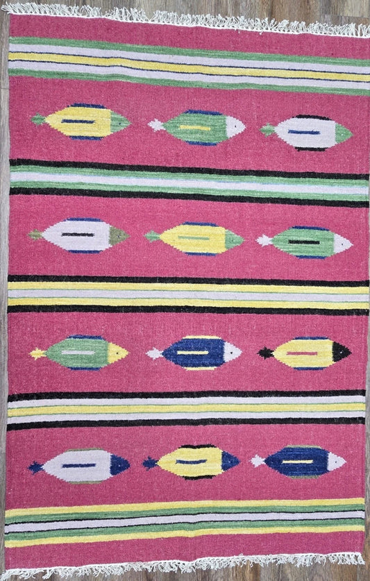 Vintage Pink Handmade Kilim Style Rug – Geometric Tribal Flatweave Boho Area Rug with Fringe 4’x6’