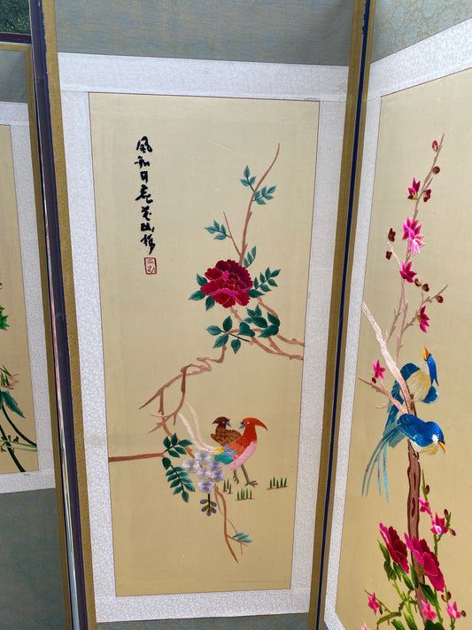Beautiful Oriental Silk Divider, Gorgeous Colors!