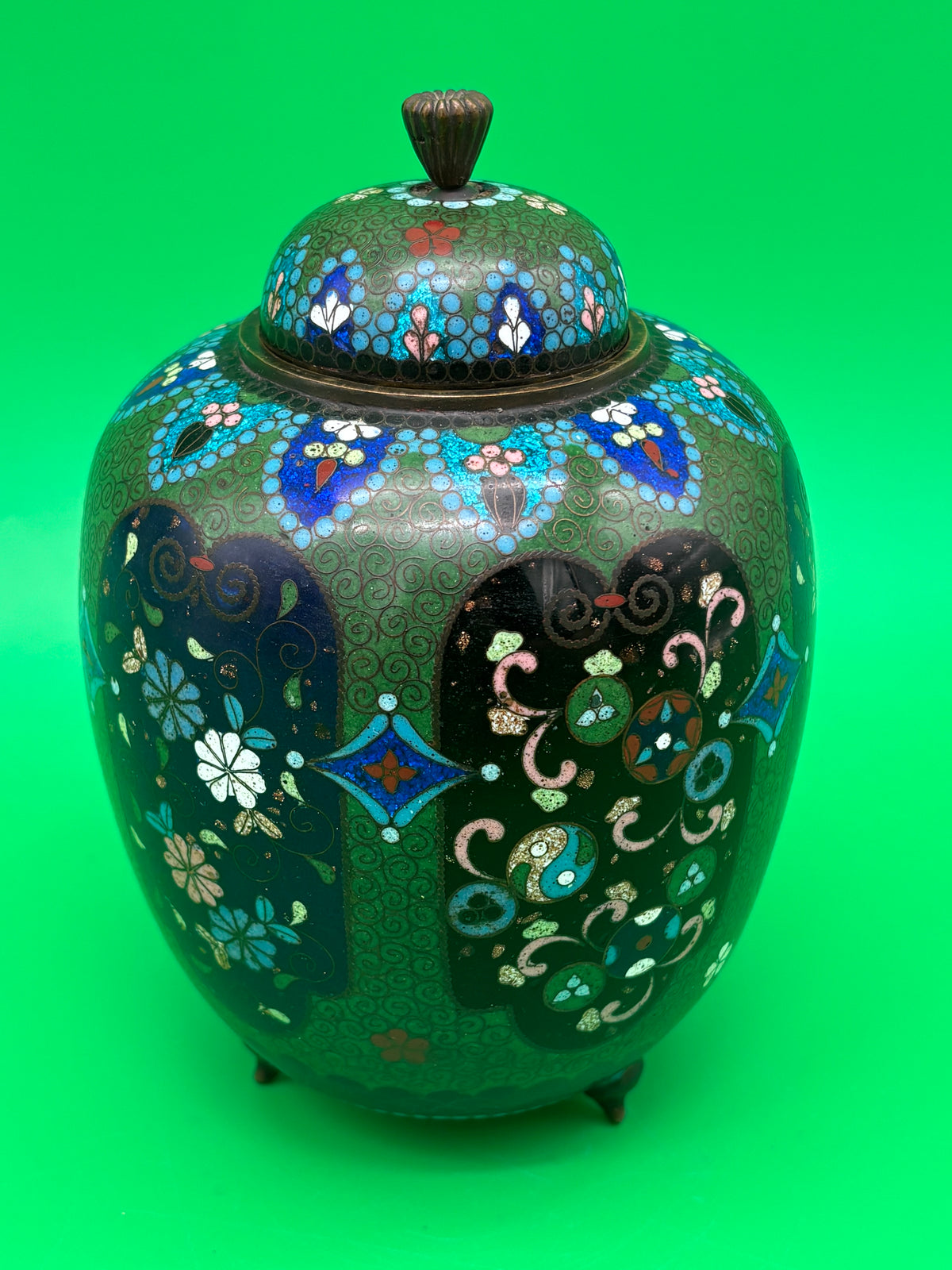 Antique Japanese Cloisonne Enamel Lidded Ginger Jar Floral Tripod Feet 6.5”
