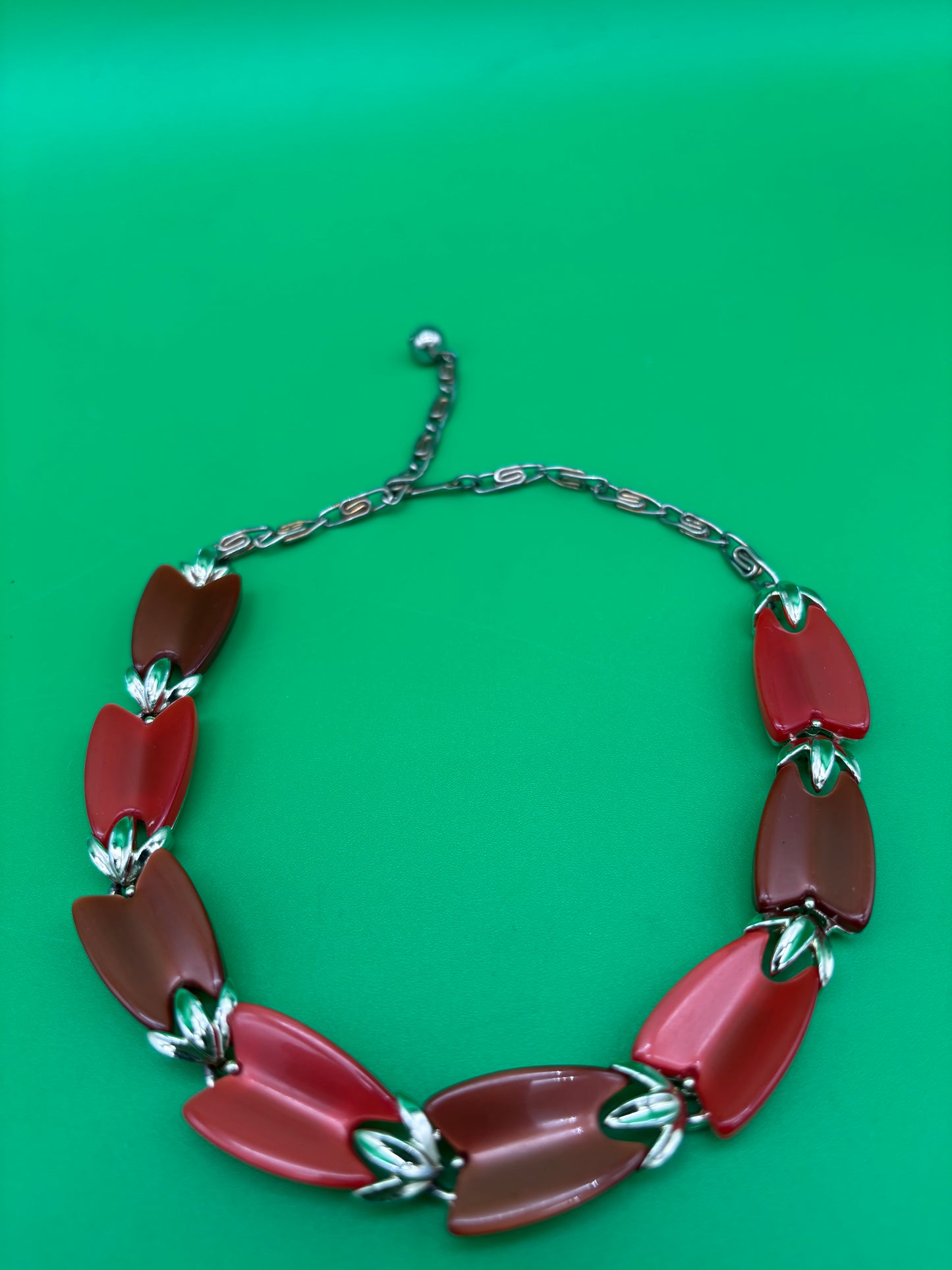 Stunning Vintage Signed LISNER Cherry Red Thermoset Necklace 17” Mid-Century