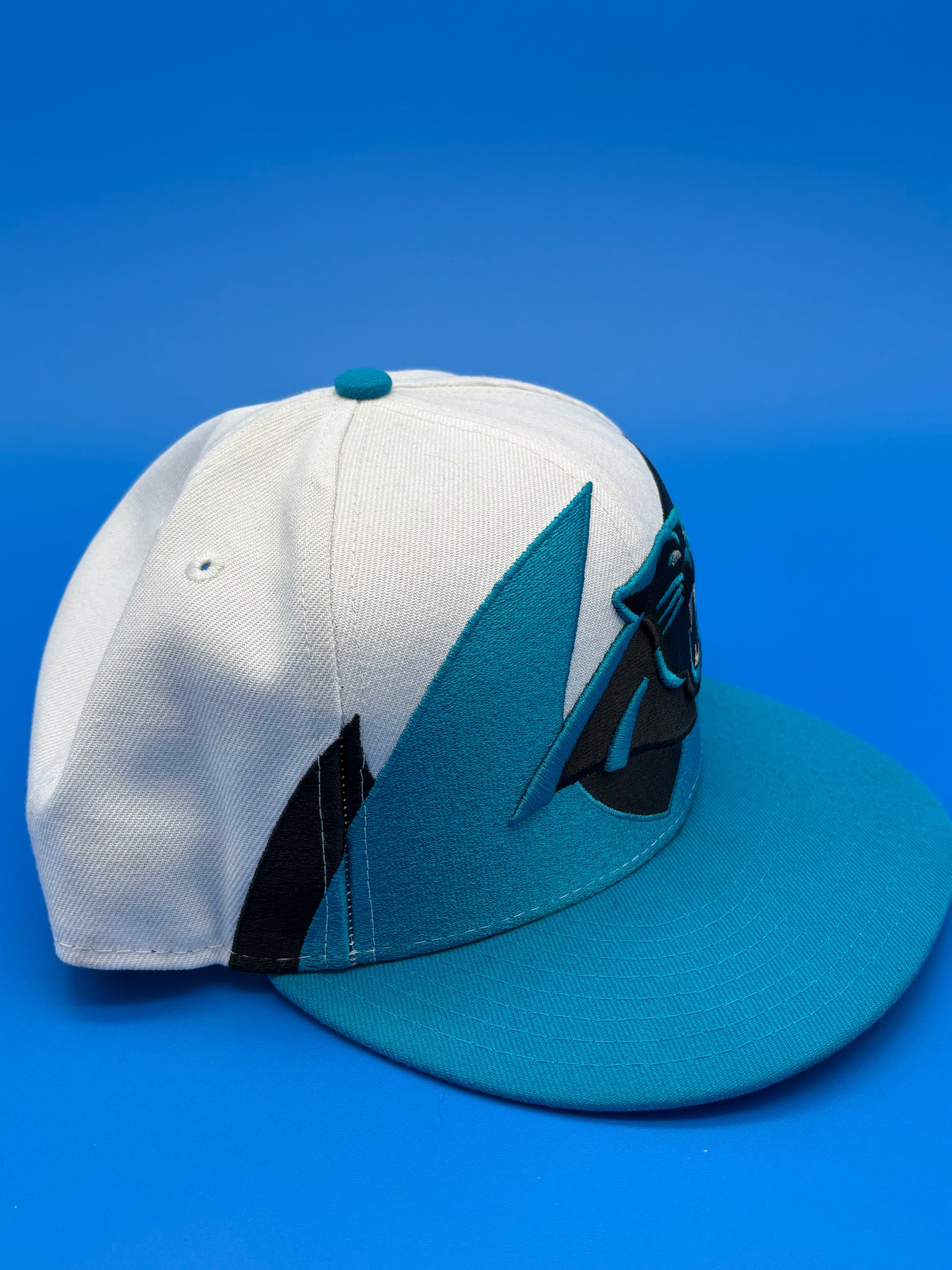 Vintage New Era 9Fifty NFL Carolina Panthers Shark Tooth Snapback Hat