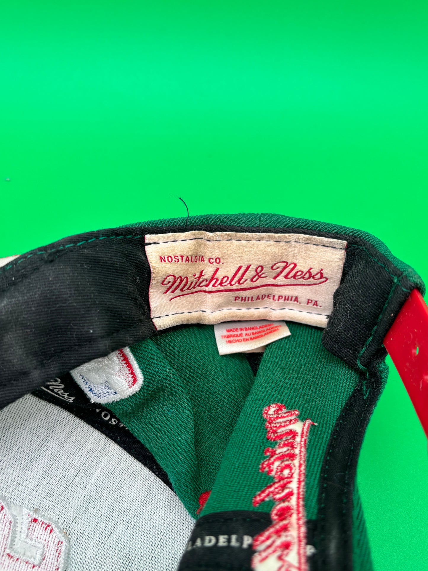 Vintage Milwaukee Bucks Mitchell And Ness SnapBack Hat