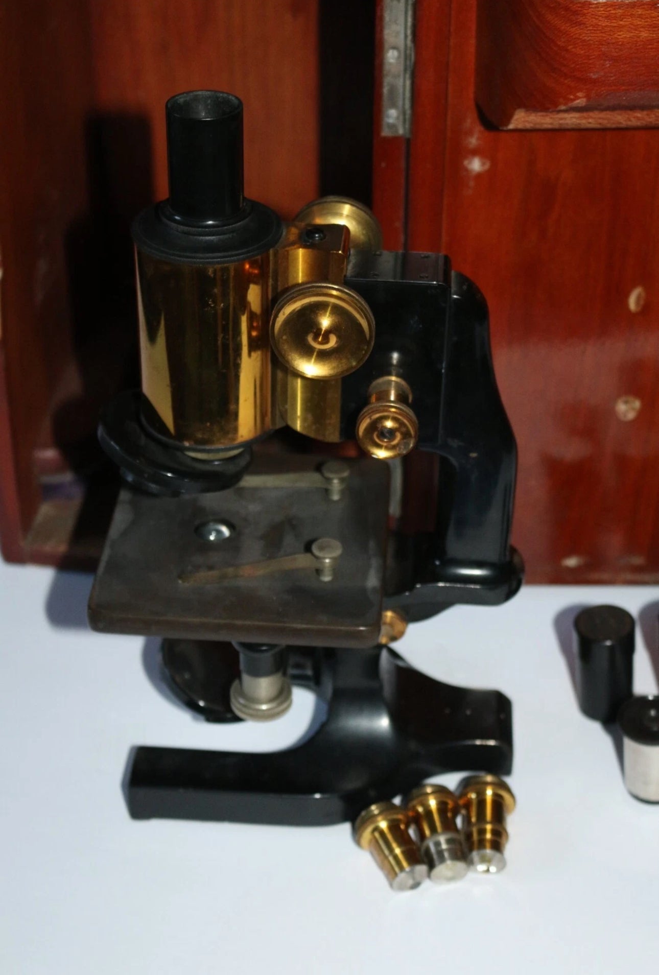 Vintage Brass Spencer Microscope ALOE Co. No. 75659 c.1922 w/ Extra Optics & Wood Case