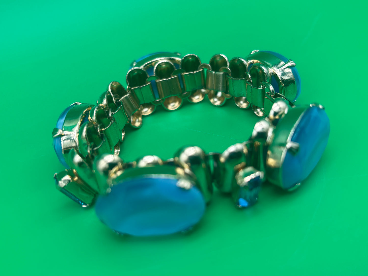 Vtg Baby Blue Rhinestone Link Goldtone Bracelet 7” Statement Costume Jewelry