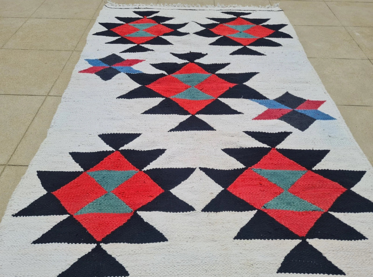 Hand Knotted Julkrus Kilim Area Rug – 4’7” x 2’11” – Vintage Geometric Wool Rug – Tribal Flat Weave