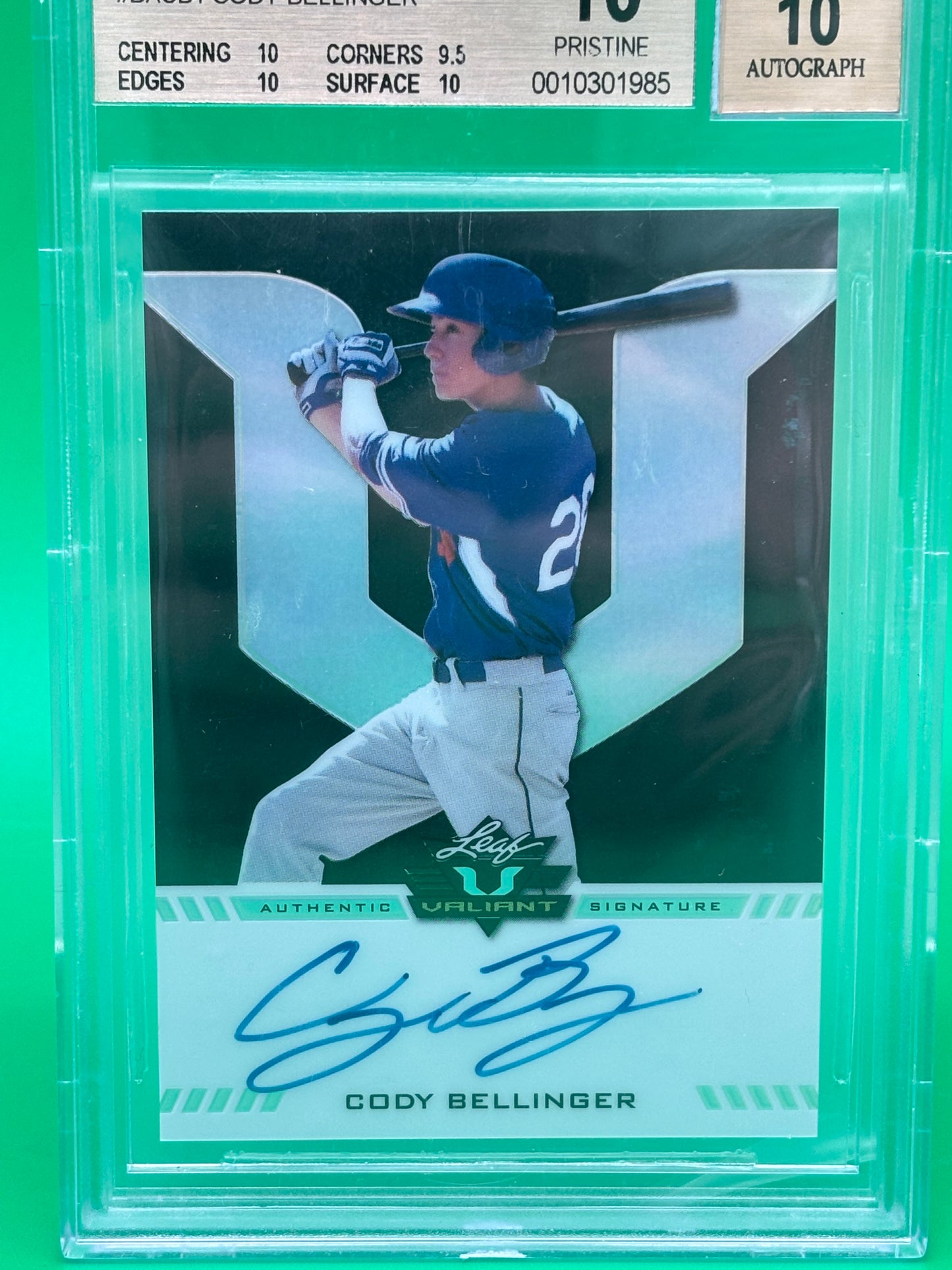 2017 Leaf Valiant Black Cody Bellinger Auto /5 BGS 10 Pristine Auto 10 #BA-CB1