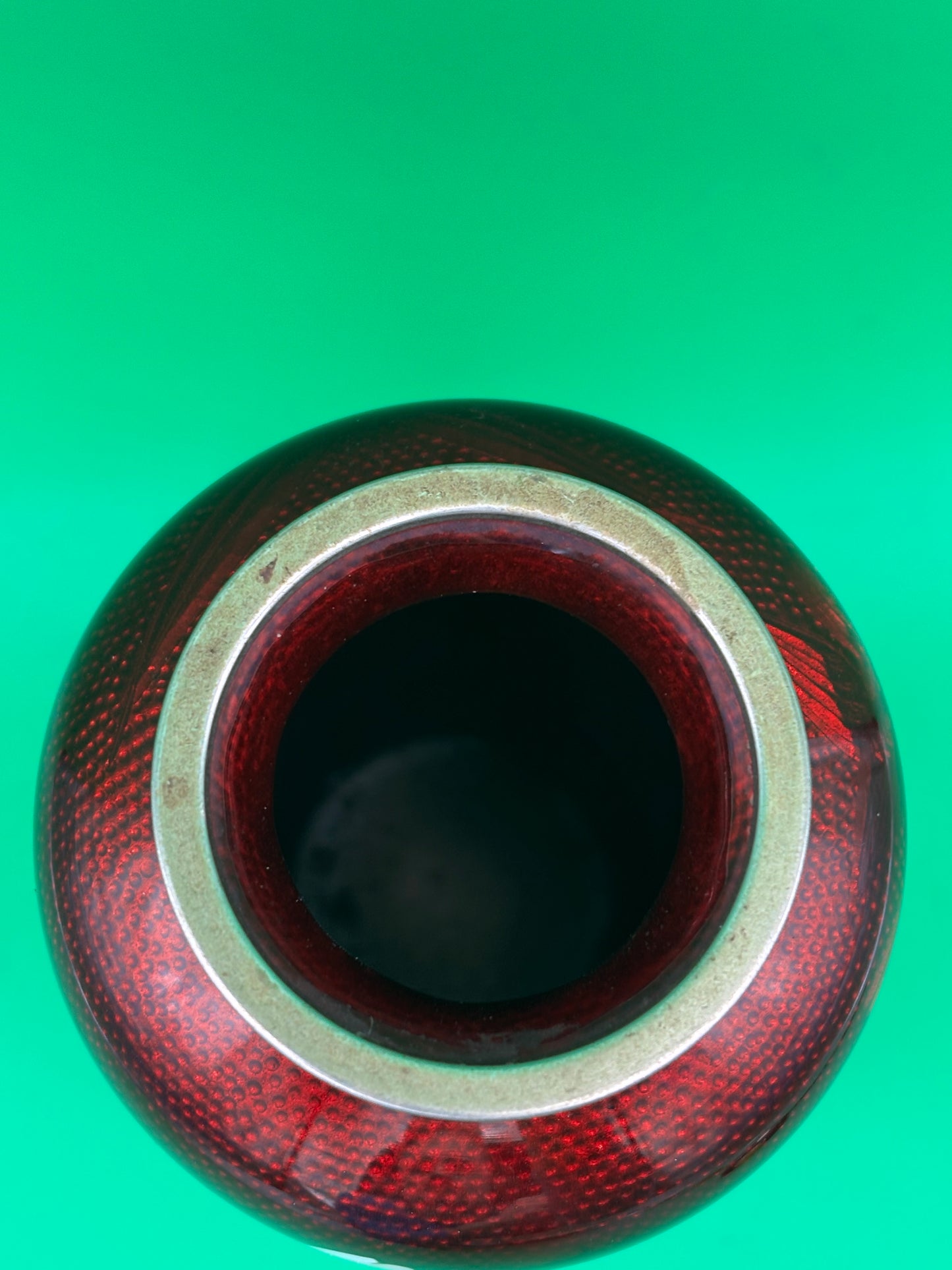 Beautiful 7 1/8'' Showa Japanese Red Gimbari Cloisonne Enamel Floral Rose Vase