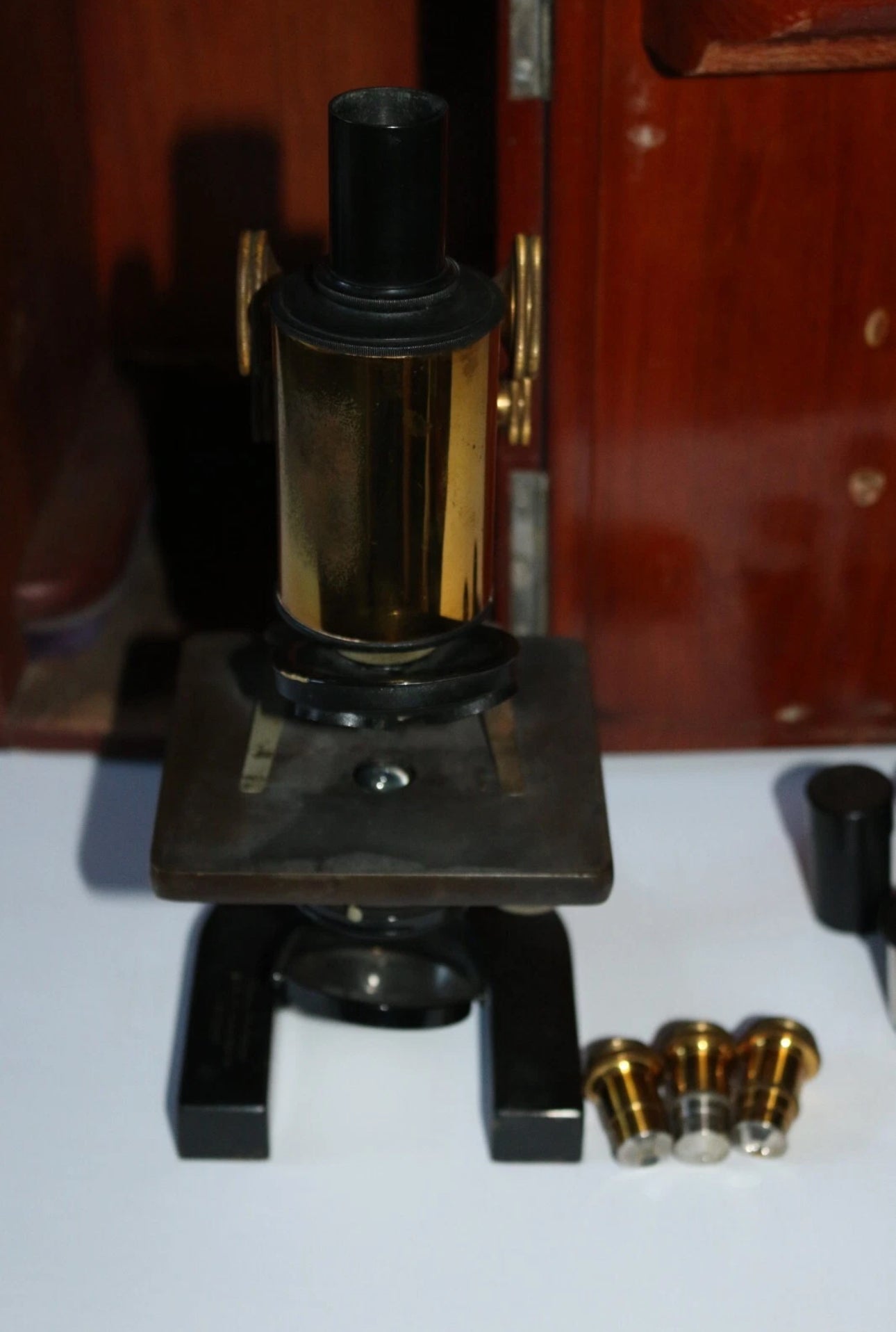 Vintage Brass Spencer Microscope ALOE Co. No. 75659 c.1922 w/ Extra Optics & Wood Case