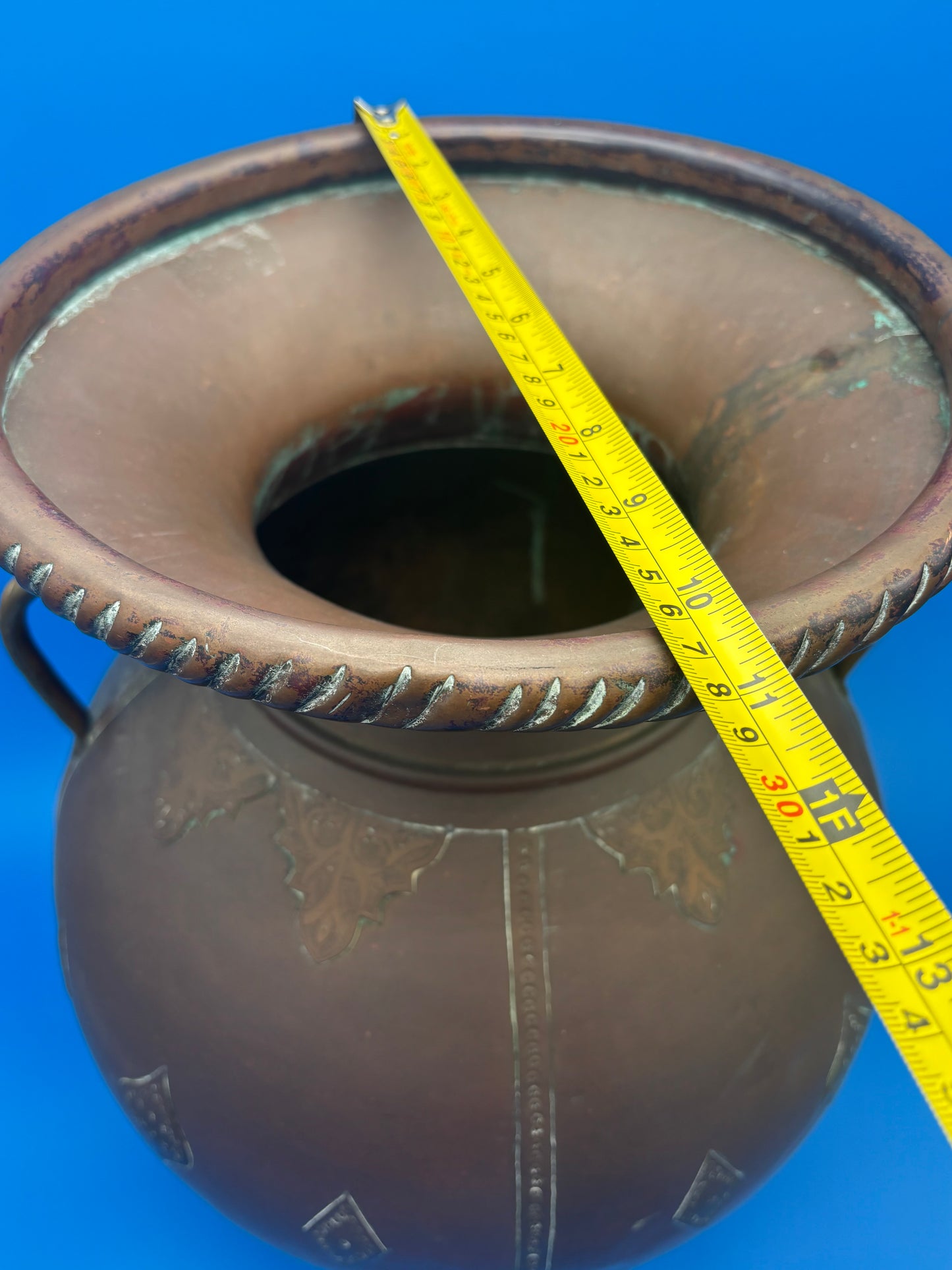 Antique Arts & Crafts Hand-Hammered Copper Urn with Riveted Seams, c. 1890–1915