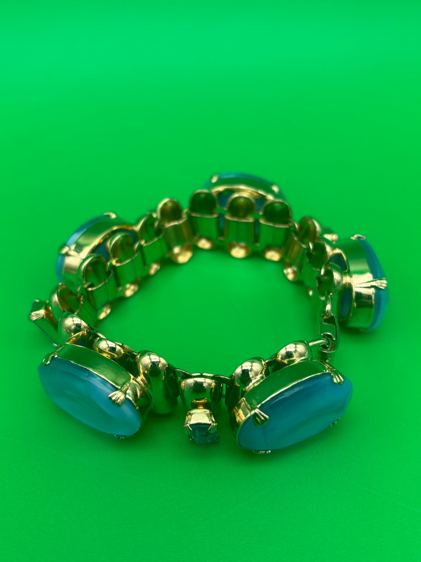 Vtg Baby Blue Rhinestone Link Goldtone Bracelet 7” Statement Costume Jewelry