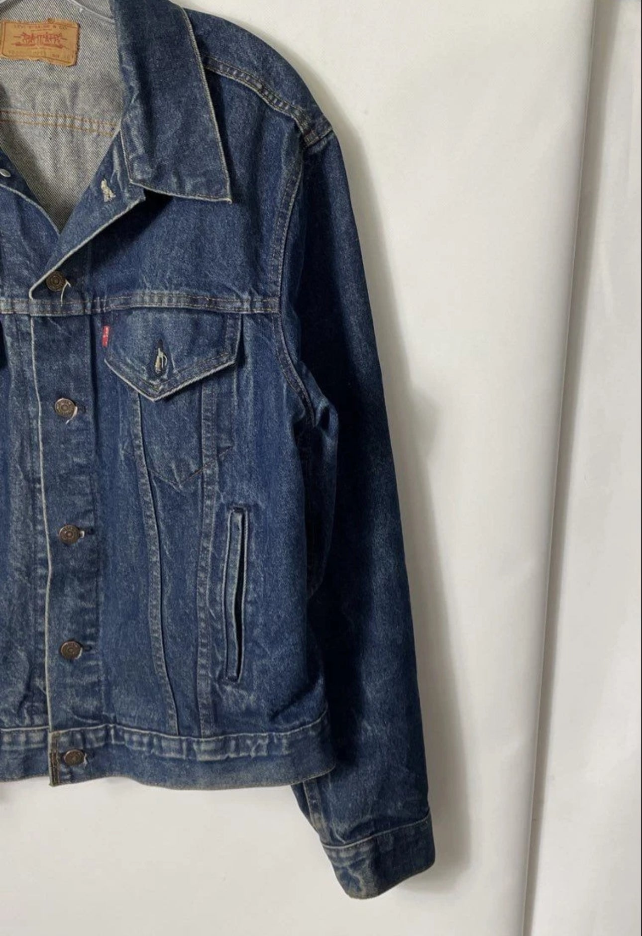 Vintage 80s Levi’s 70506-0216 Denim Trucker Jacket USA Size 36 Distressed