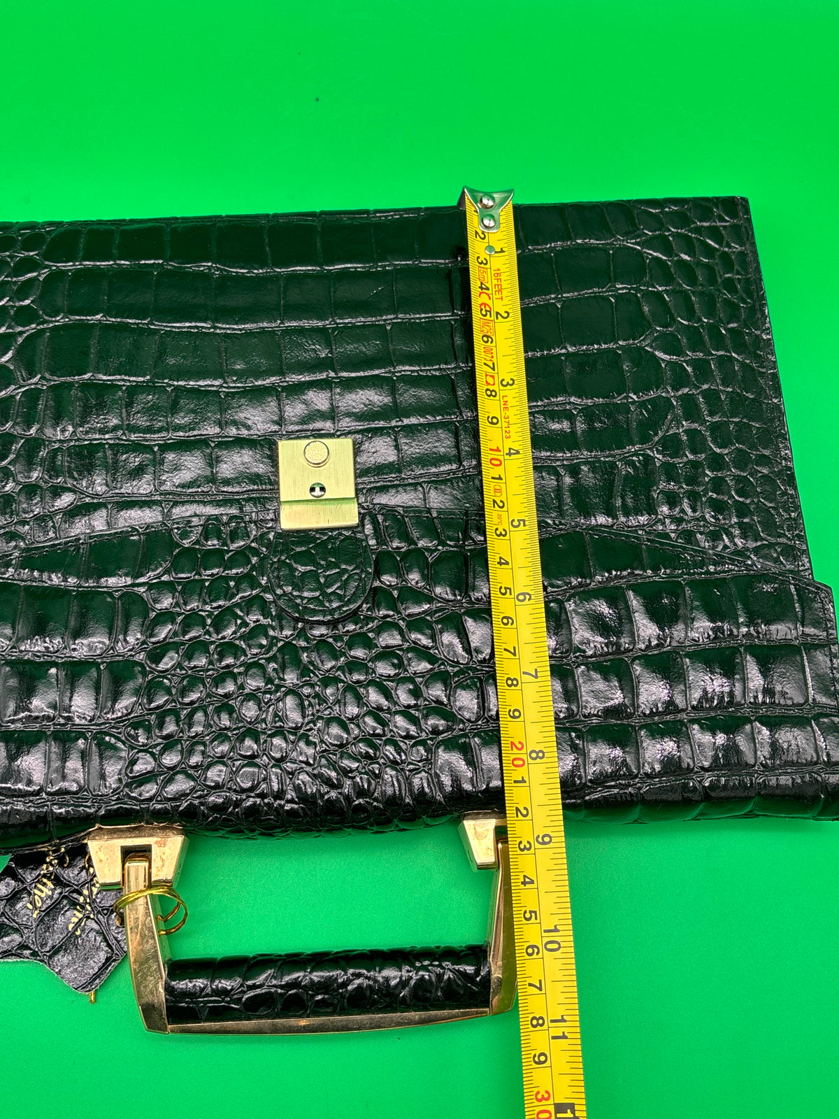 Vintage Vivage Black Croc Embossed Leather Briefcase Satchel Gold Hardware Key