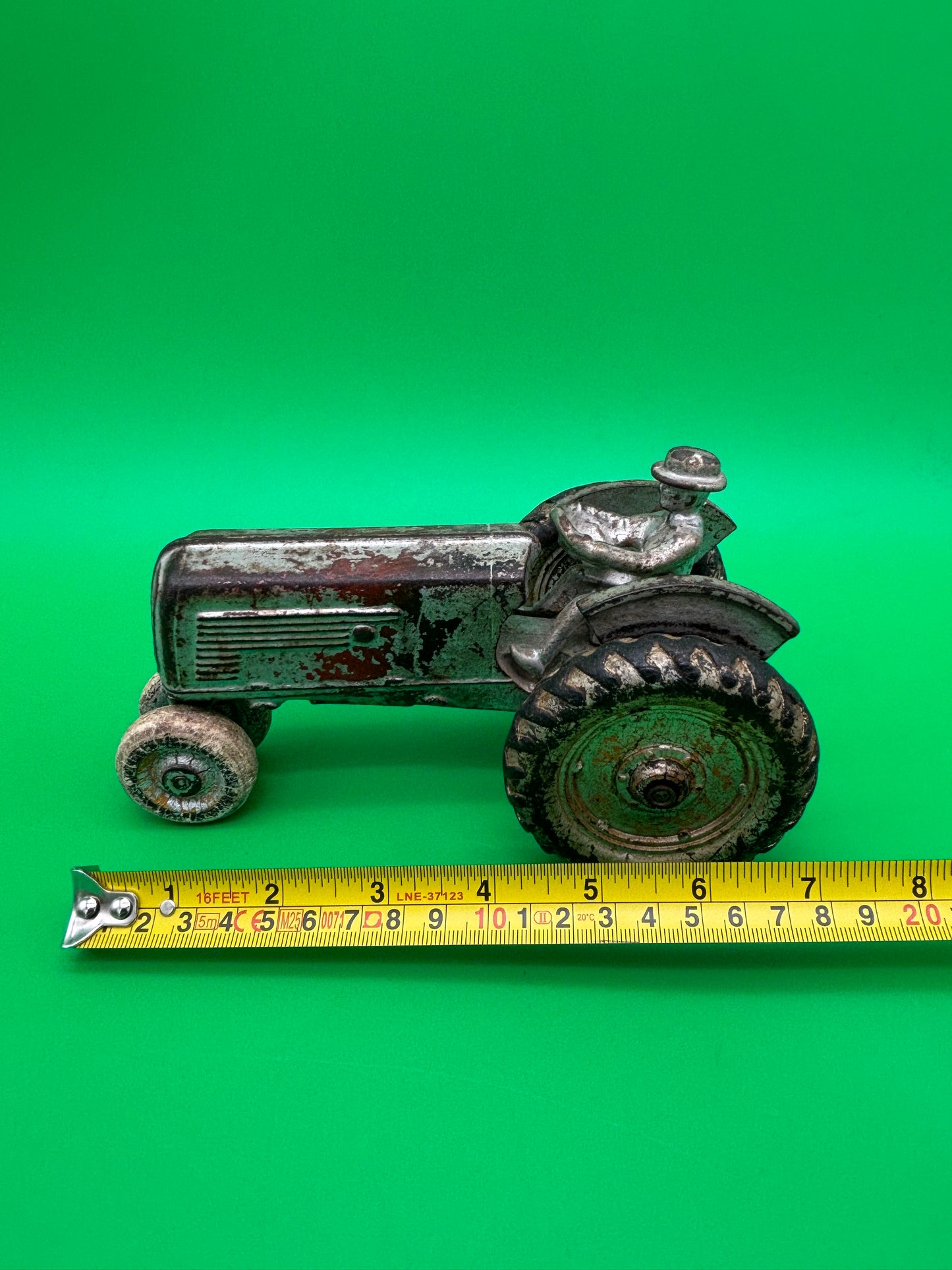 Antique Arcade Oliver 70 Row Crop Cast Iron Toy Tractor Driver 1930s Farm Toy