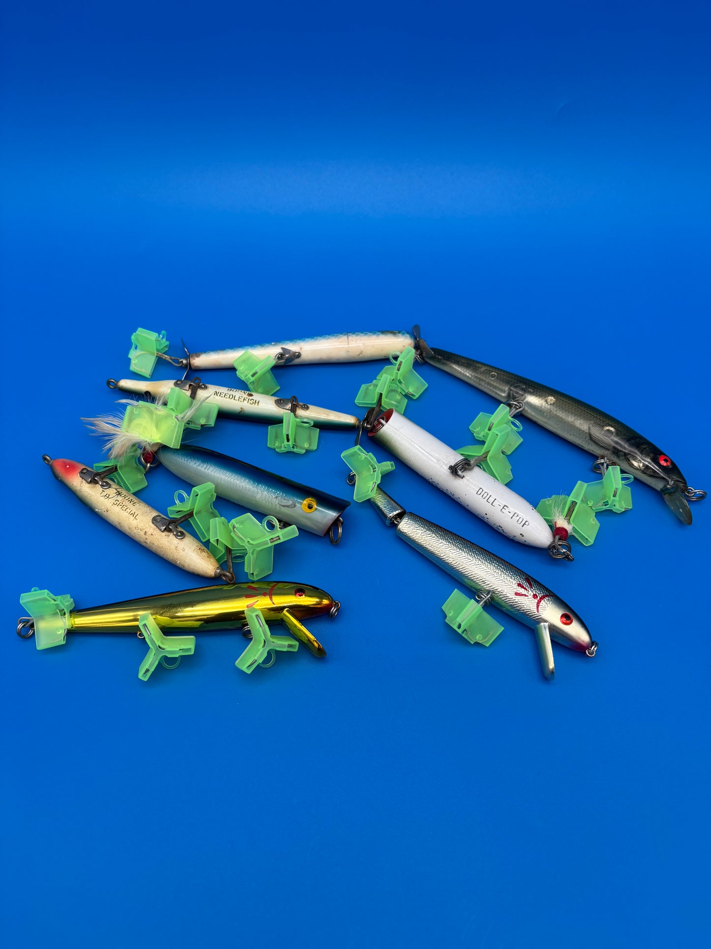 Lot of 8 Vintage Wooden Saltwater Fishing Lures Needlefish Poppers Swimmers Surf Plug Collection