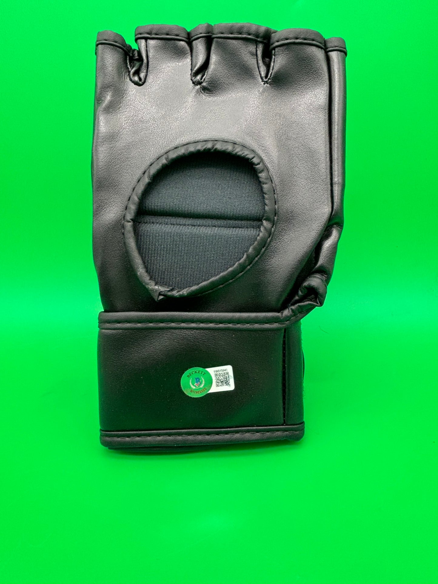 BO NICKAL Signed UFC/MMA Fight Glove – Beckett Witnessed Authenticated