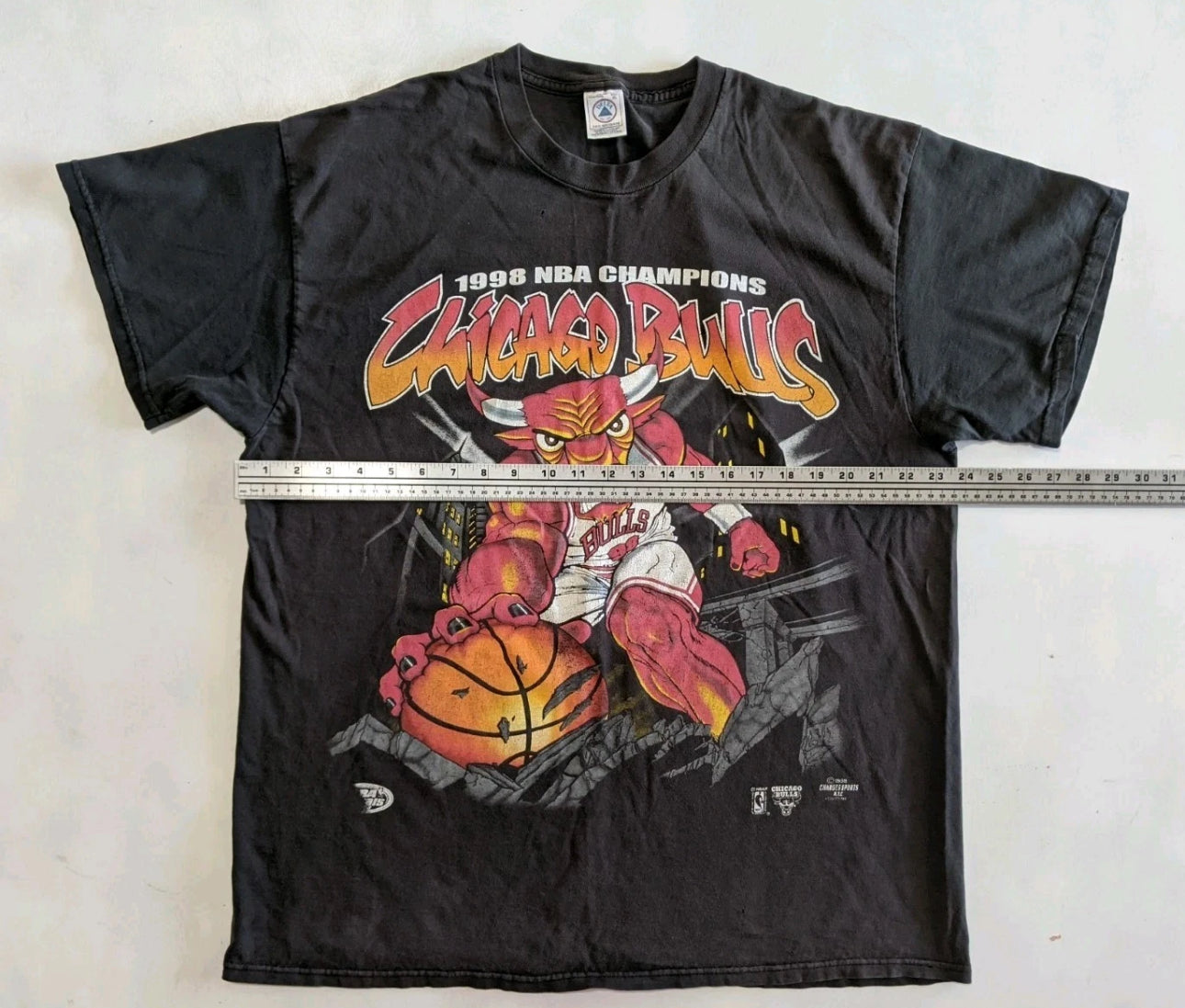 Vintage 1998 Chicago Bulls NBA Champions T Shirt XL Delta Pro Weight Benny The Bull Black