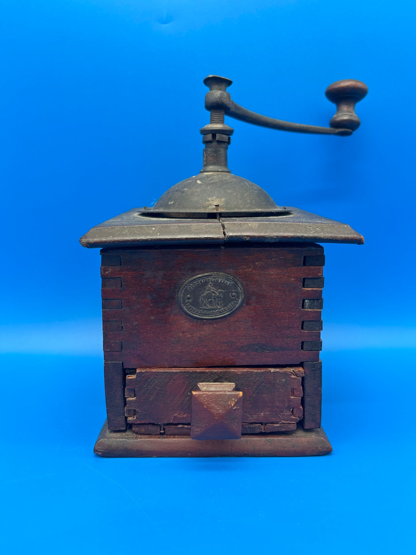 Antique K&M Kissing Möllmann German Coffee Grinder Mill Wood Hand Crank c1900