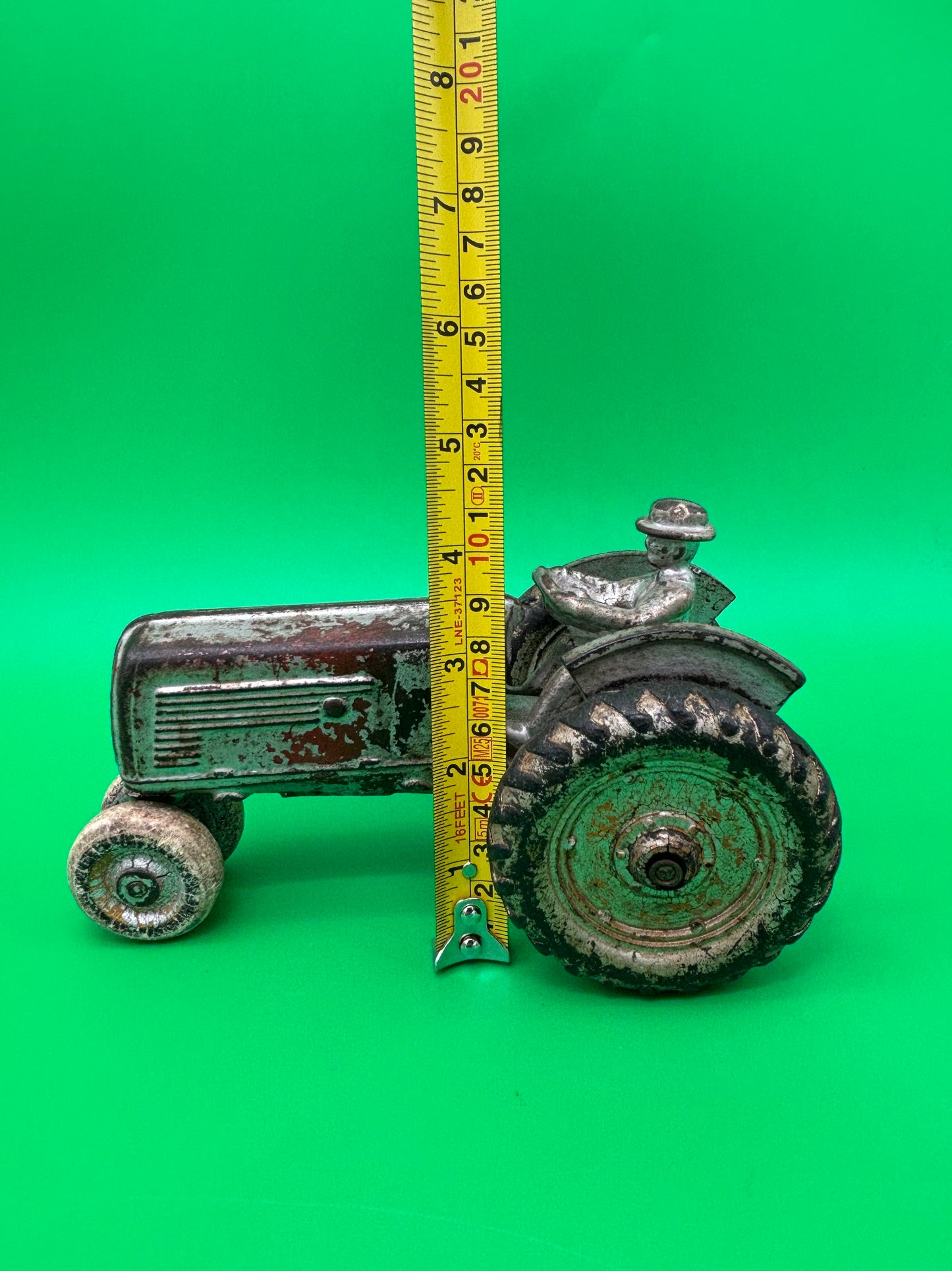 Antique Arcade Oliver 70 Row Crop Cast Iron Toy Tractor Driver 1930s Farm Toy