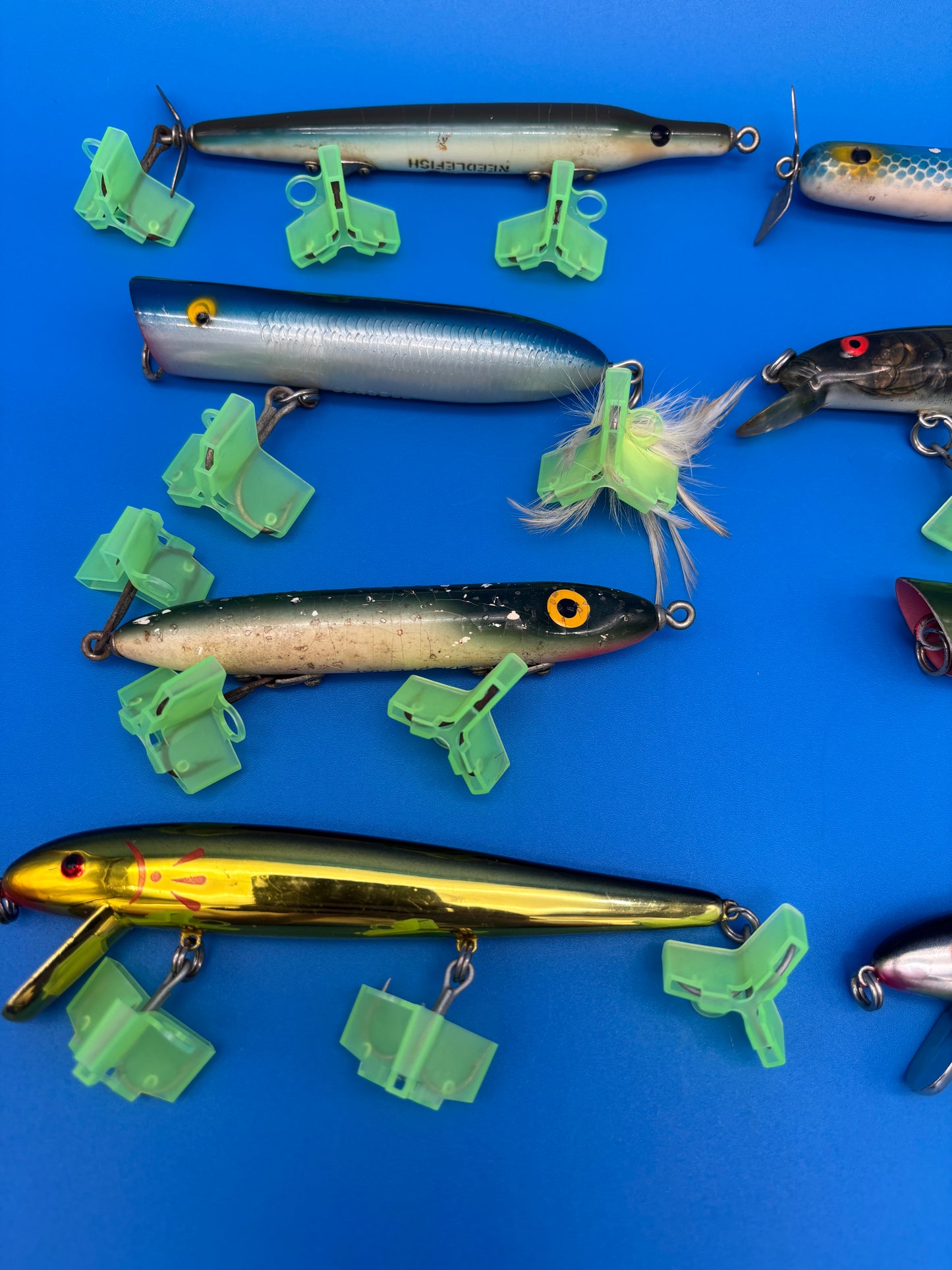 Lot of 8 Vintage Wooden Saltwater Fishing Lures Needlefish Poppers Swimmers Surf Plug Collection