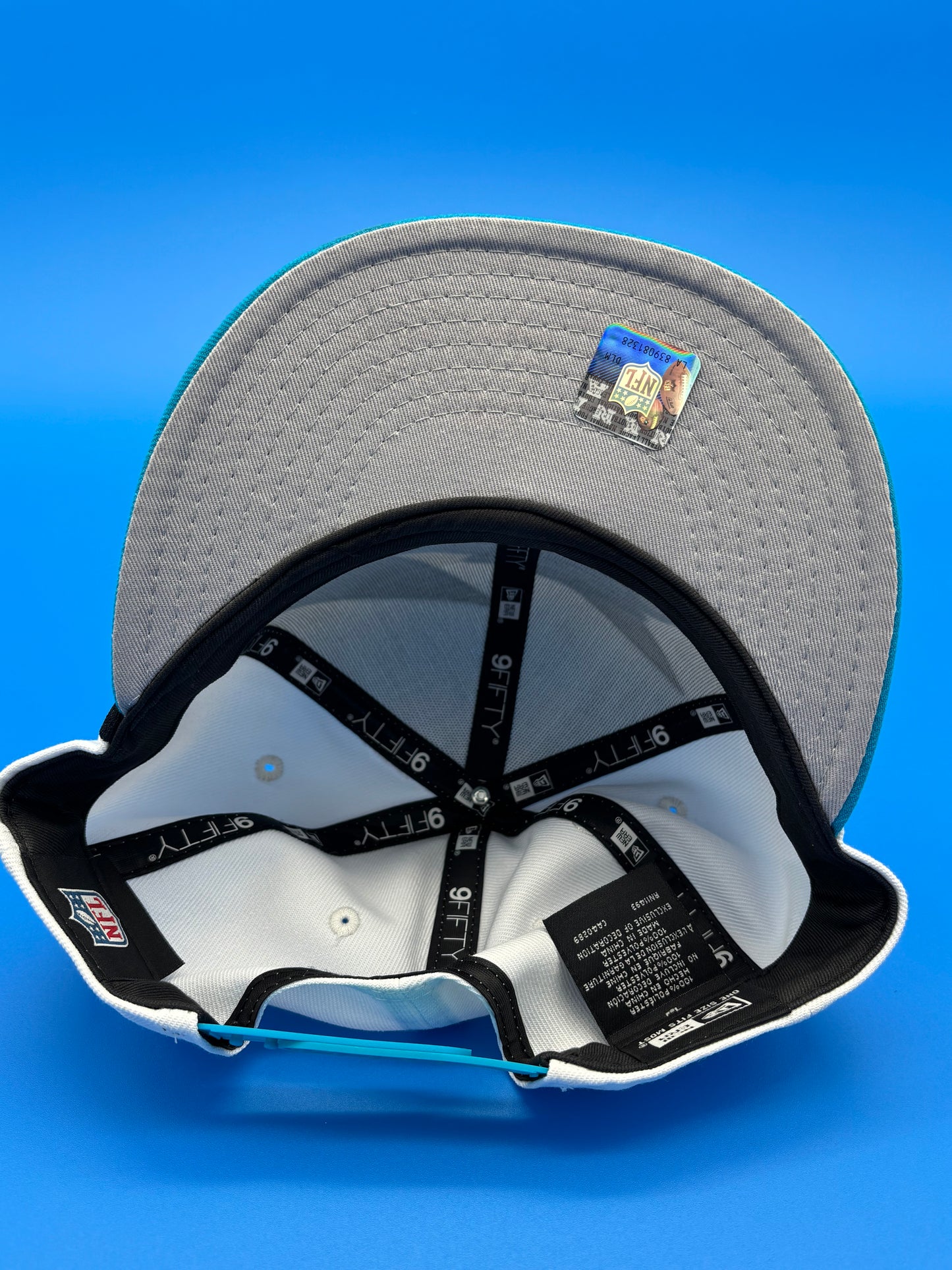 Vintage New Era 9Fifty NFL Carolina Panthers Shark Tooth Snapback Hat