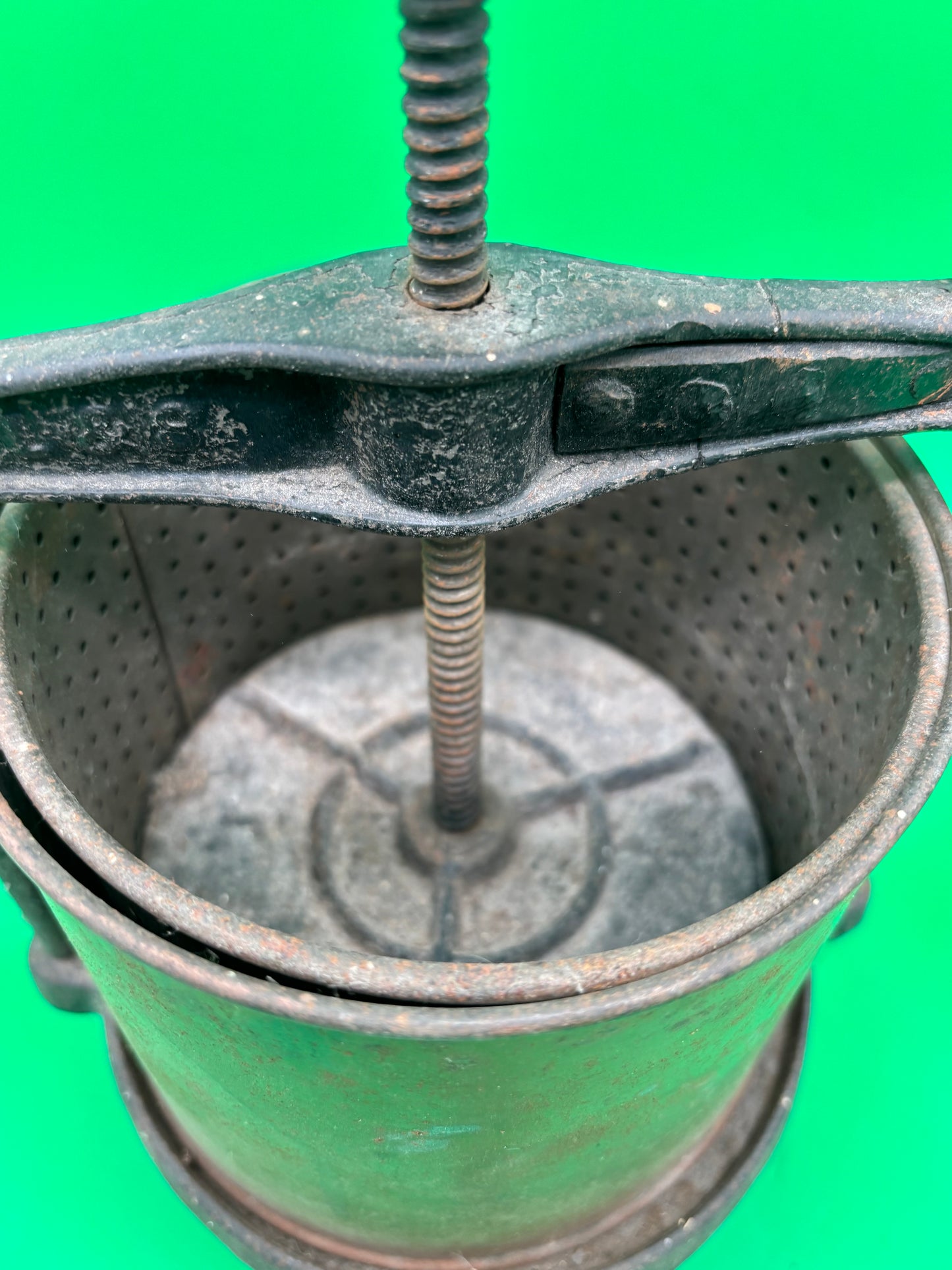 19th-century Logan + Strobridge Co. No. 2 fruit / lard press