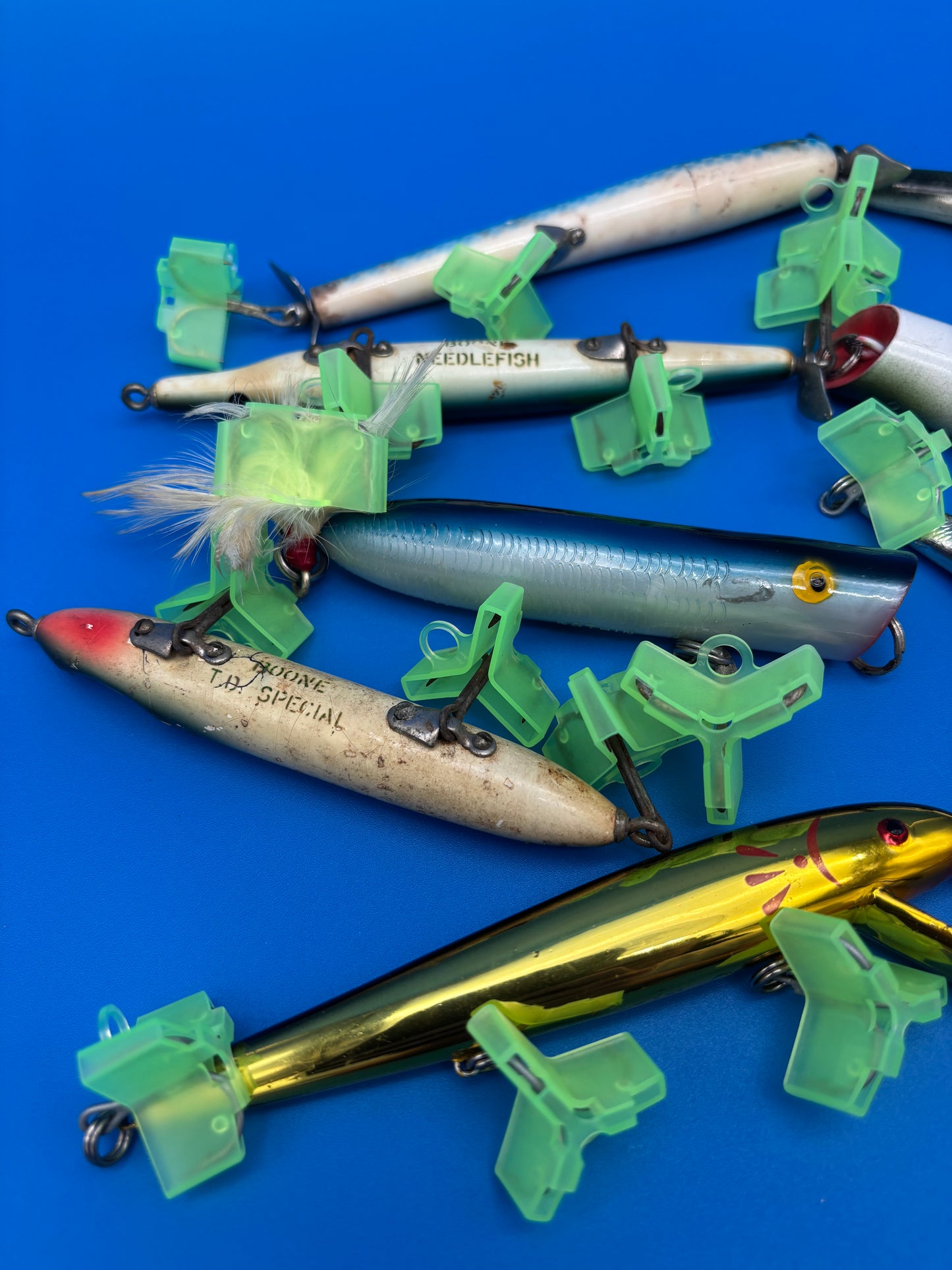 Lot of 8 Vintage Wooden Saltwater Fishing Lures Needlefish Poppers Swimmers Surf Plug Collection