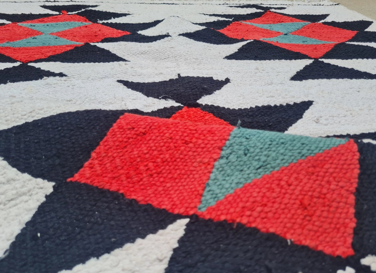 Hand Knotted Julkrus Kilim Area Rug – 4’7” x 2’11” – Vintage Geometric Wool Rug – Tribal Flat Weave