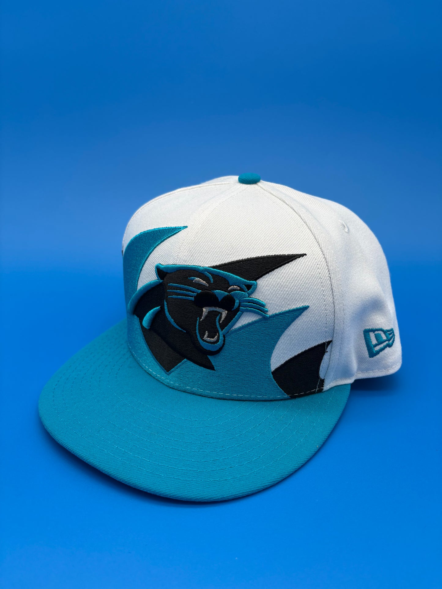 Vintage New Era 9Fifty NFL Carolina Panthers Shark Tooth Snapback Hat