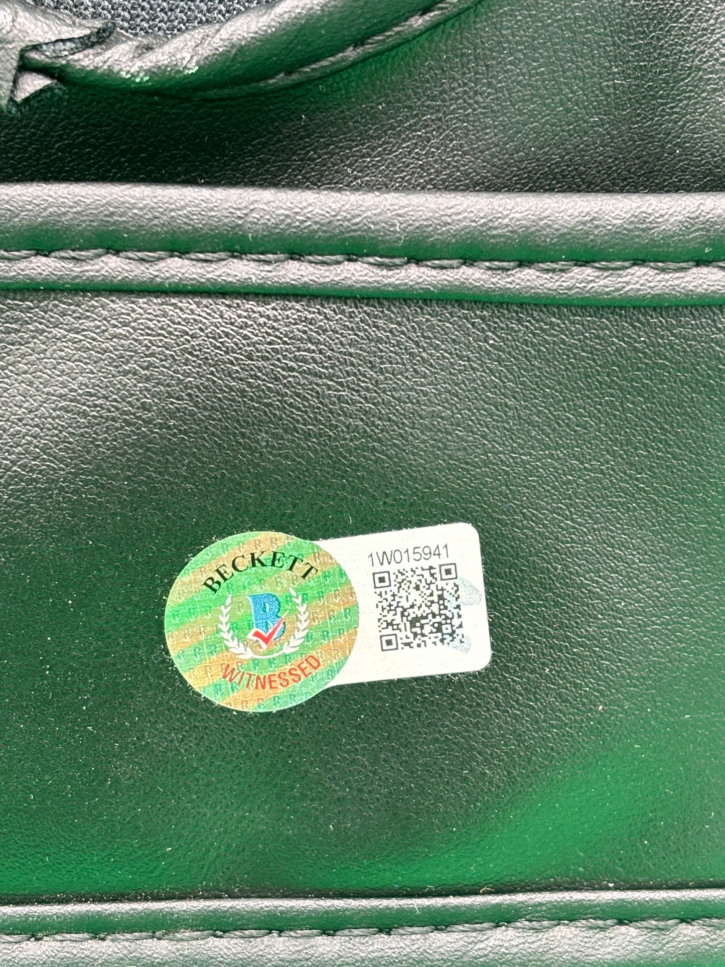 BO NICKAL Signed UFC/MMA Fight Glove – Beckett Witnessed Authenticated