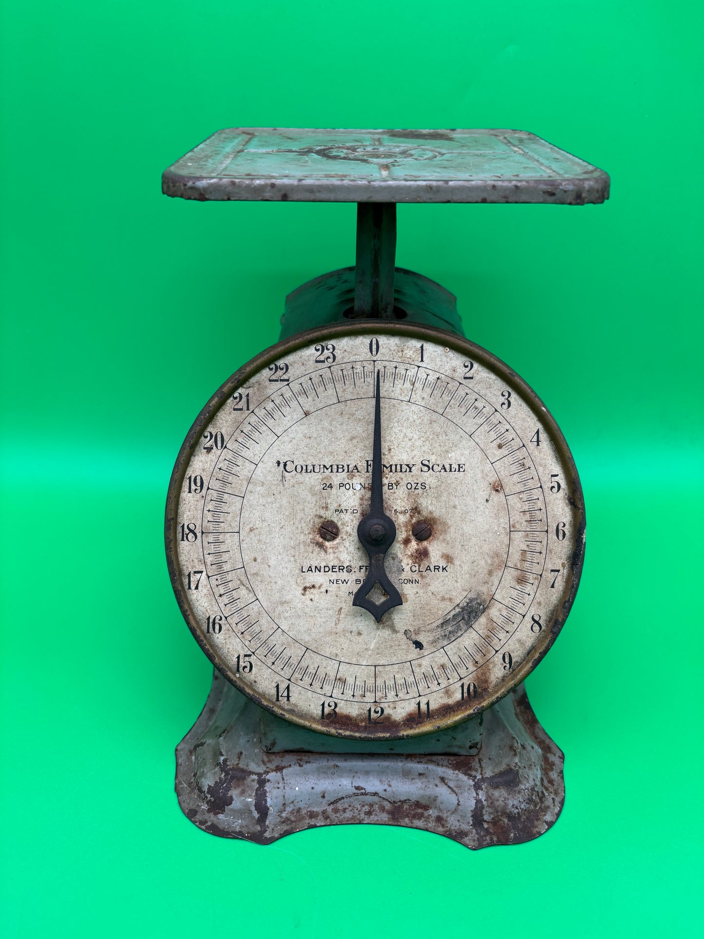 Antique Columbia Family Kitchen Scale 24 lb Landers Frary & Clark New Britain CT 1907 Pat.