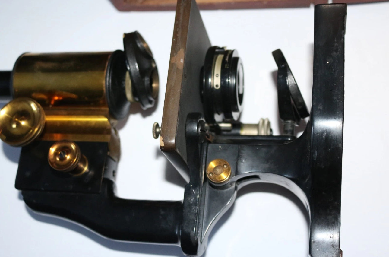 Vintage Brass Spencer Microscope ALOE Co. No. 75659 c.1922 w/ Extra Optics & Wood Case