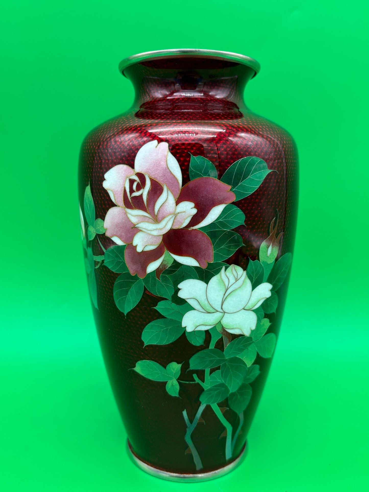 Beautiful 7 1/8'' Showa Japanese Red Gimbari Cloisonne Enamel Floral Rose Vase
