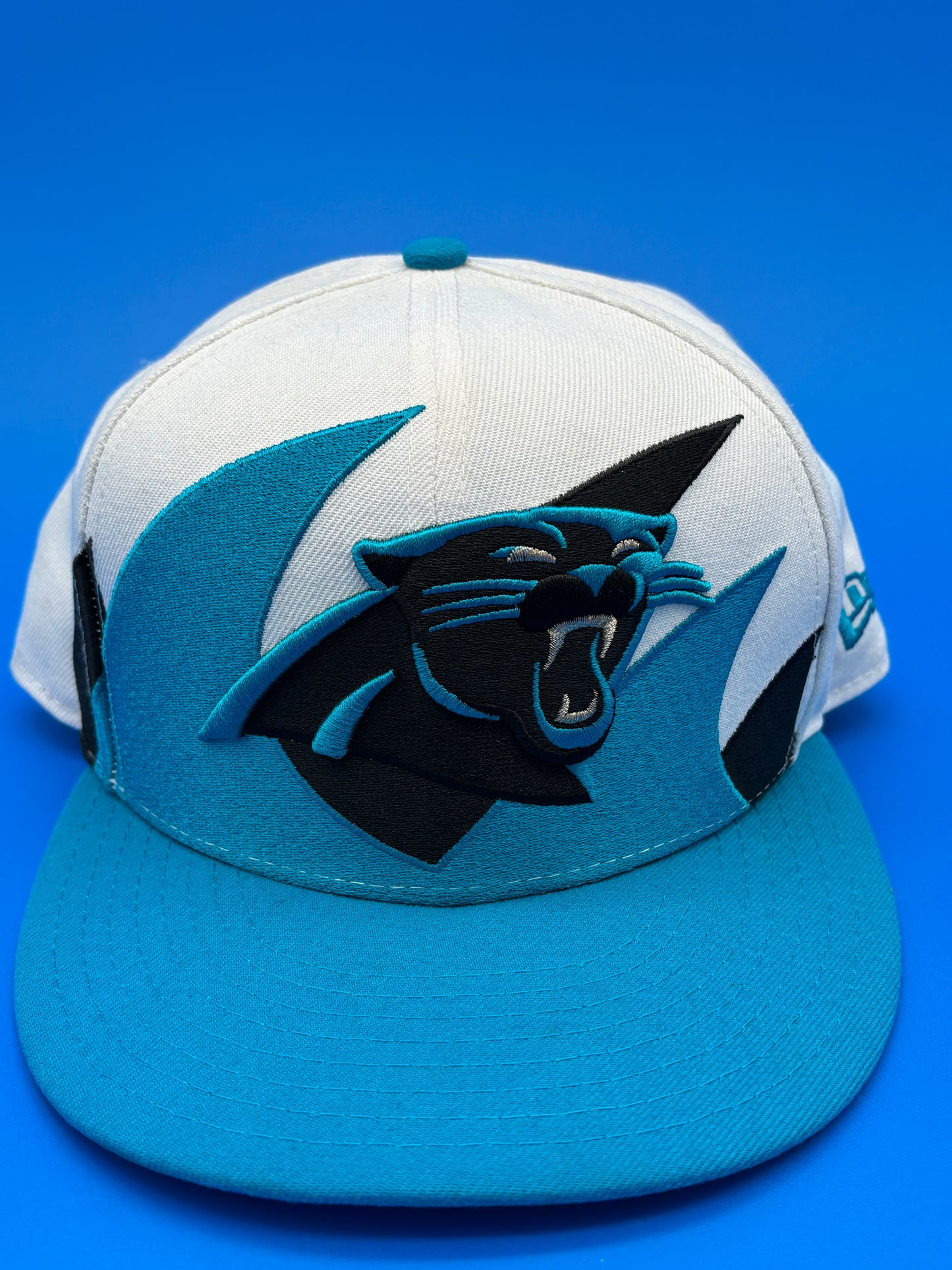 Vintage New Era 9Fifty NFL Carolina Panthers Shark Tooth Snapback Hat
