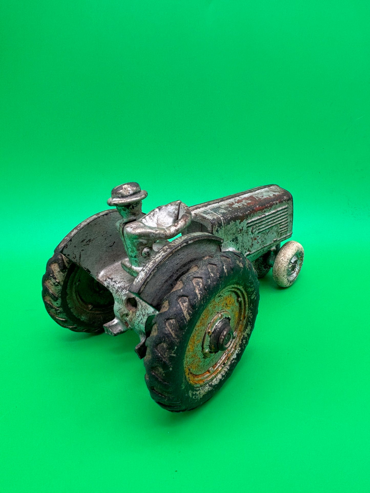 Antique Arcade Oliver 70 Row Crop Cast Iron Toy Tractor Driver 1930s Farm Toy