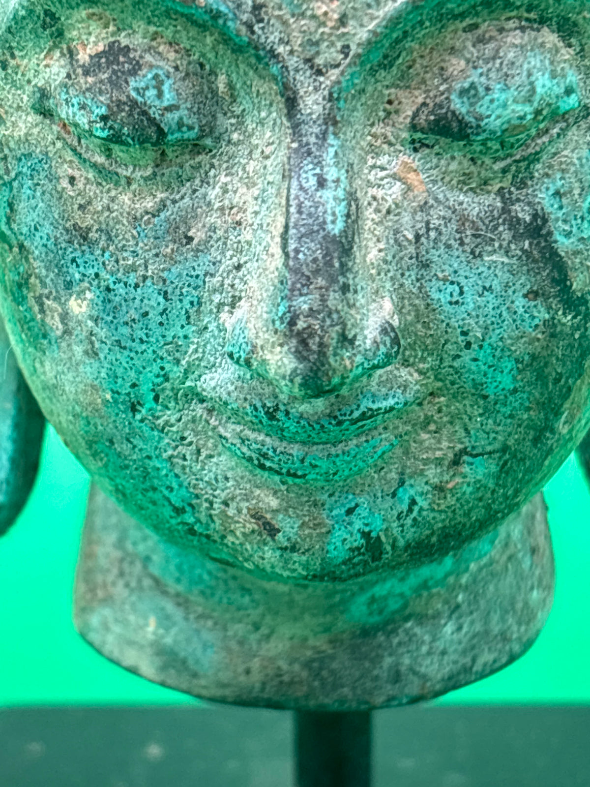 Vintage Thai Bronze Buddha Head Sculpture Flame Ushnisha Patina Wood Stand