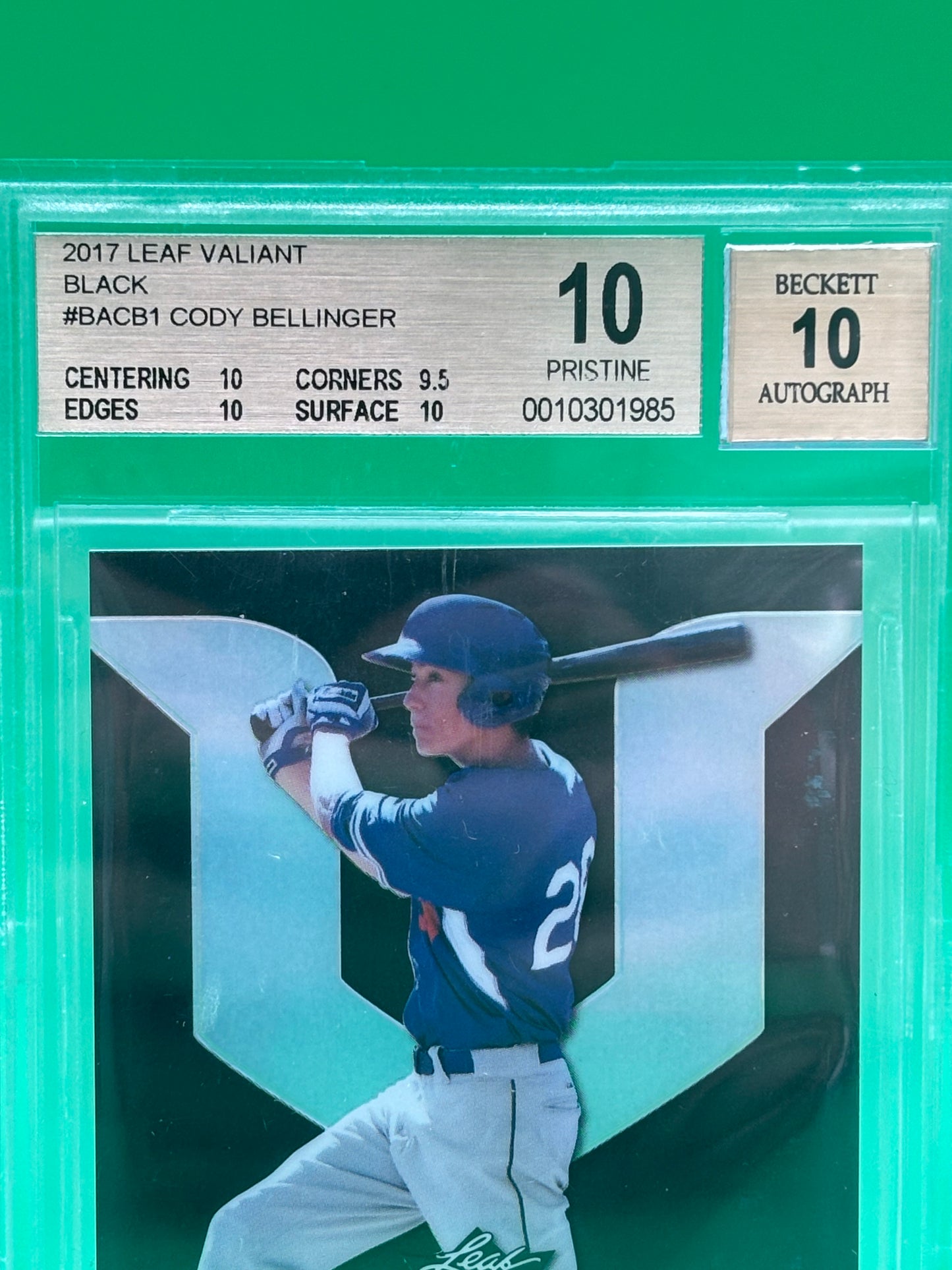 2017 Leaf Valiant Black Cody Bellinger Auto /5 BGS 10 Pristine Auto 10 #BA-CB1