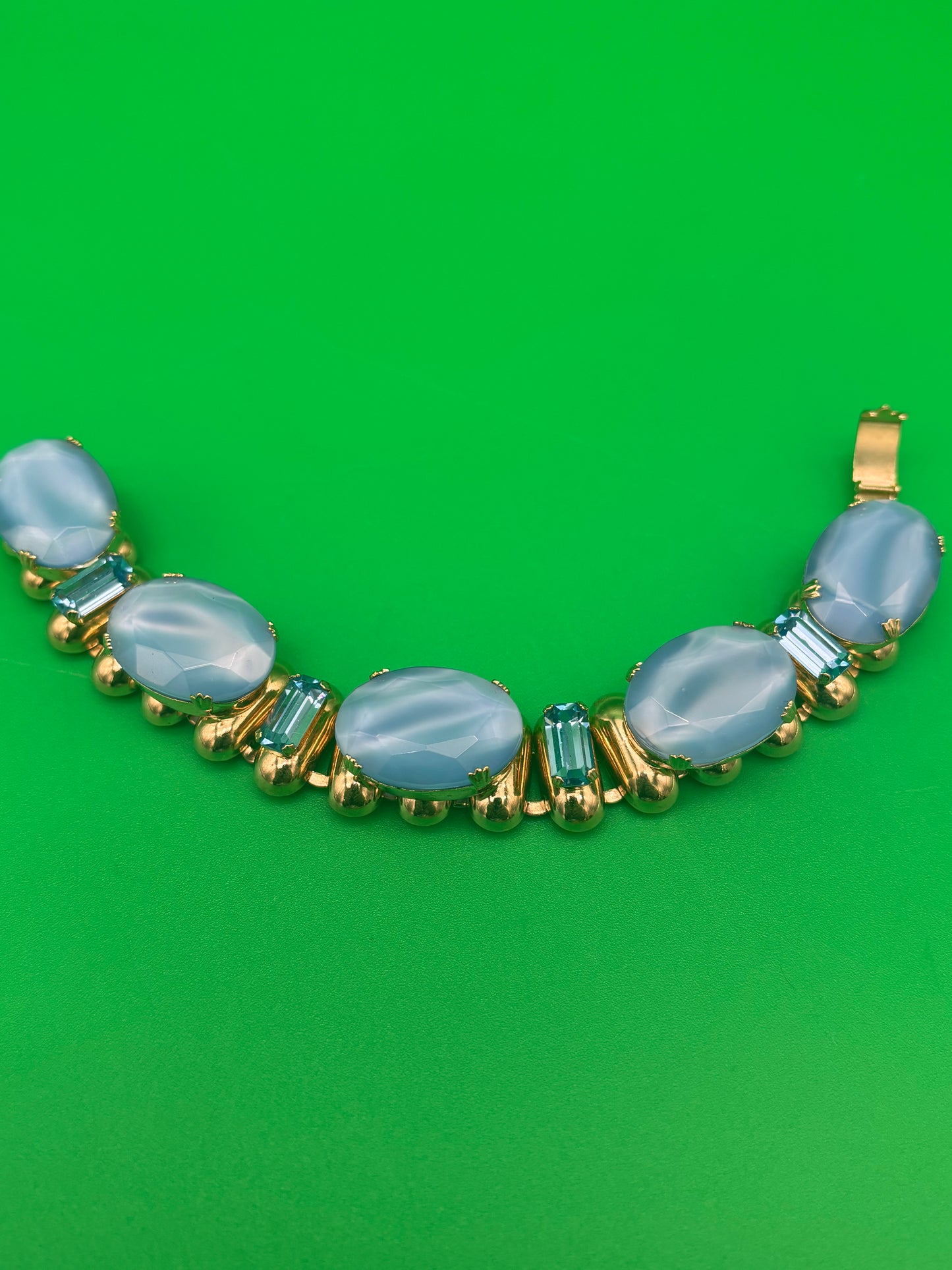 Vtg Baby Blue Rhinestone Link Goldtone Bracelet 7” Statement Costume Jewelry