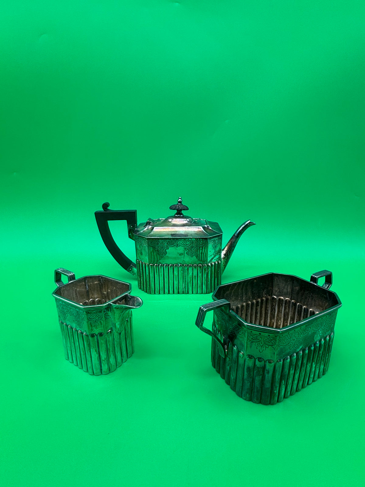 Antique Frederick Wilson FWS Sheffield EPNS 3 Piece Tea Set Silverplate