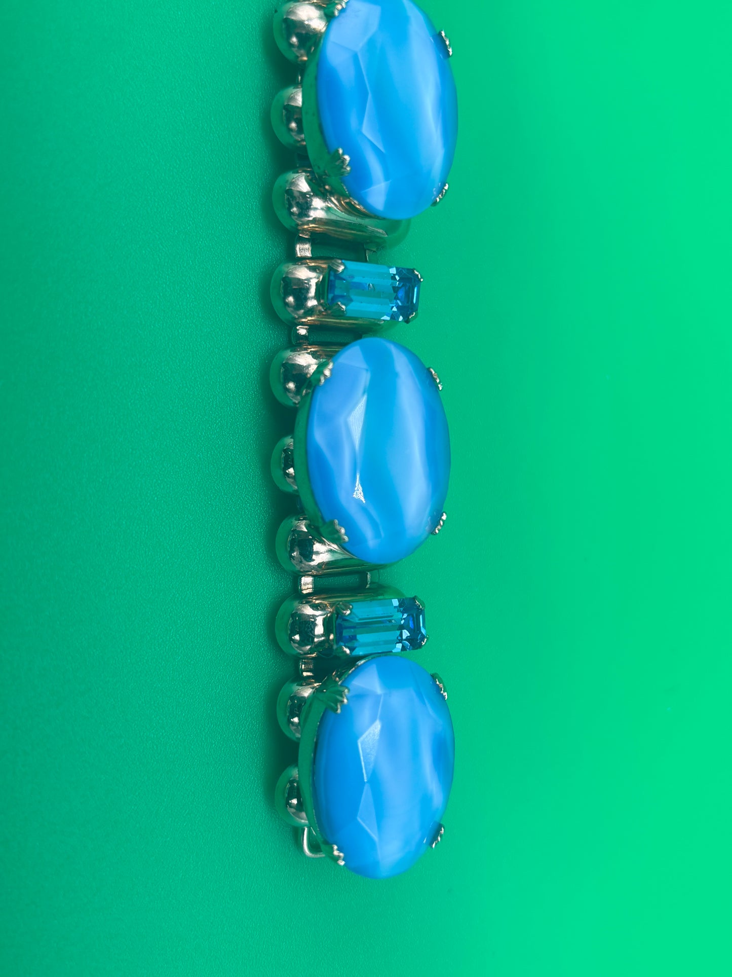 Vtg Baby Blue Rhinestone Link Goldtone Bracelet 7” Statement Costume Jewelry