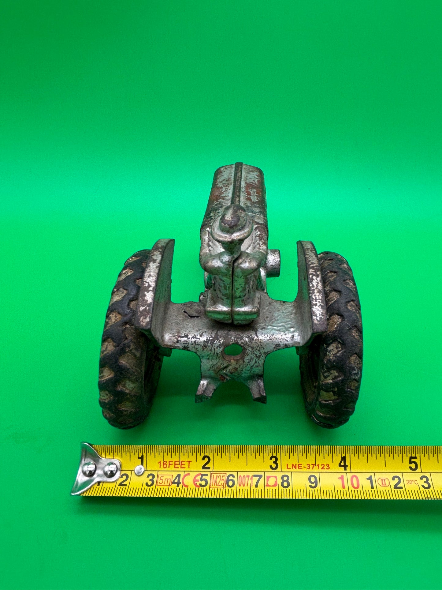 Antique Arcade Oliver 70 Row Crop Cast Iron Toy Tractor Driver 1930s Farm Toy