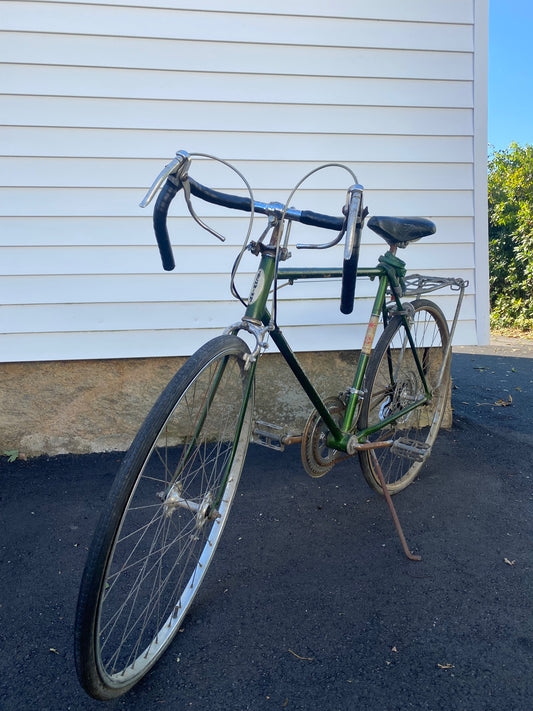 Vintage Schwinn Brand Varsity Bicycle Made In Chicago. Ready For Your Refresh. (Male)